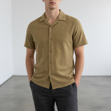 Cargar imagen en el visor de la galería, Camisa Aura Khaki
