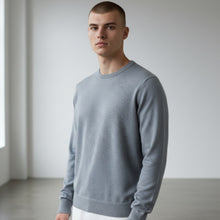 Cargar imagen en el visor de la galería, Suéter Cuello Chico Acero
