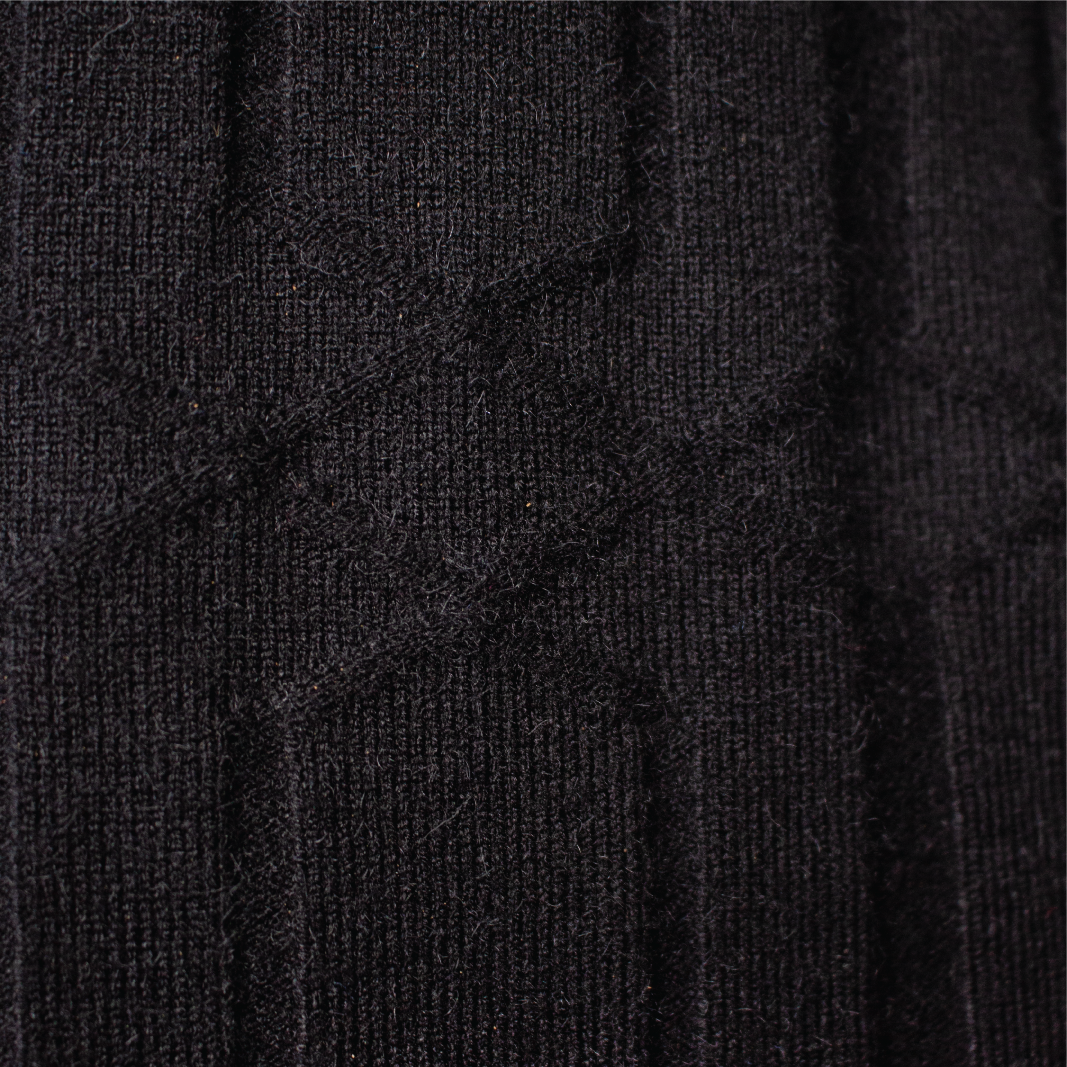 Sueter Bisel Negro 18