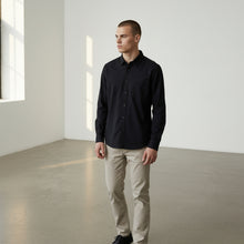 Cargar imagen en el visor de la galería, Camisa Chris Negra 378558
